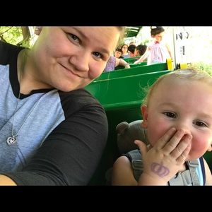 Meet your Posher, Kaitlin